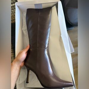 The Drop - Elegant Knee-High Boots